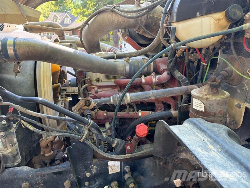 Mack CTP713 Kiperi kamioni
