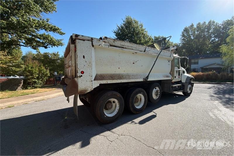 Mack CTP713 Kiperi kamioni