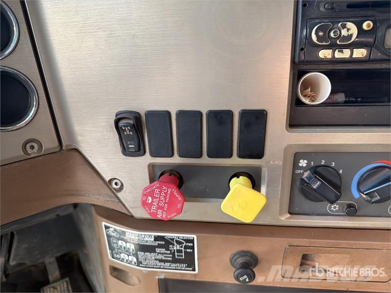 Mack CTP713 Kiperi kamioni
