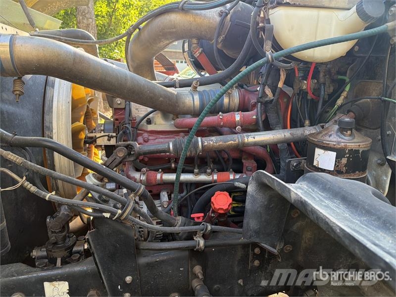 Mack CTP713 Kiperi kamioni