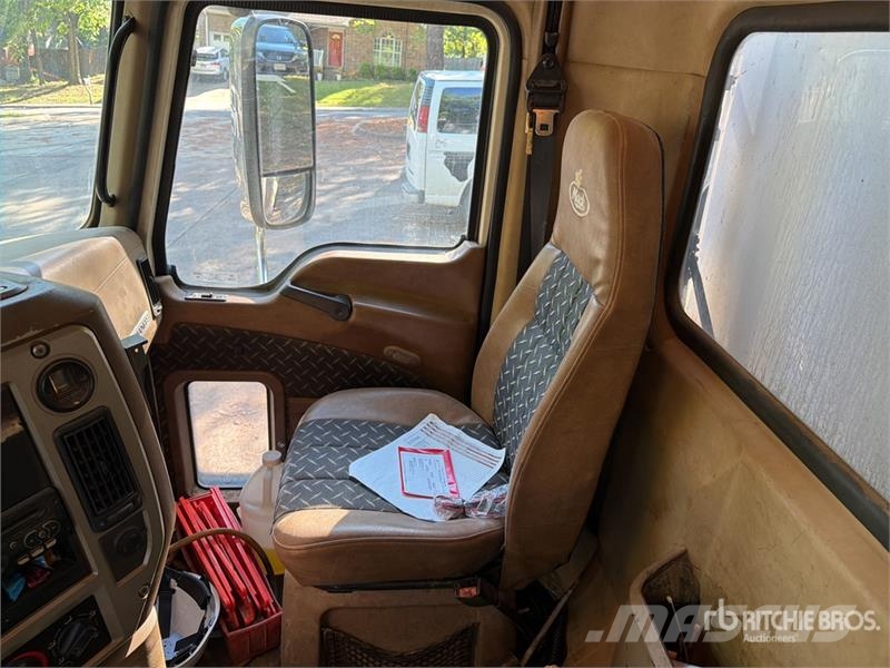 Mack CTP713 Kiperi kamioni