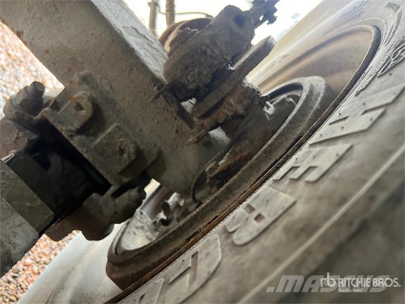 Mack CTP713 Kiper tovornjaki