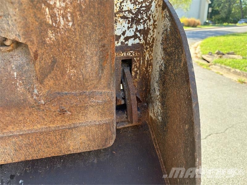 Mack CTP713 Kiperi kamioni