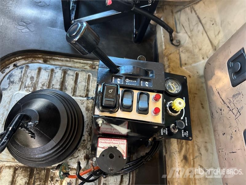 Mack CTP713 Kipper