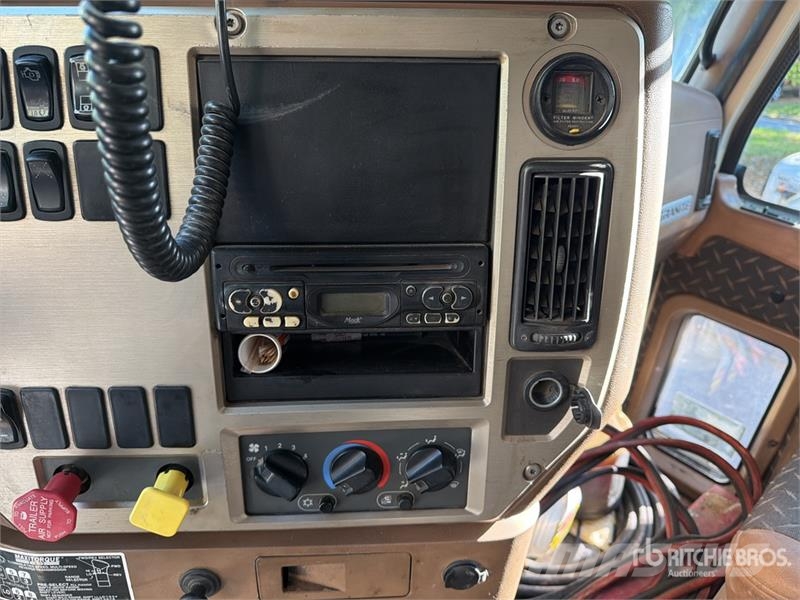 Mack CTP713 Kiperi kamioni