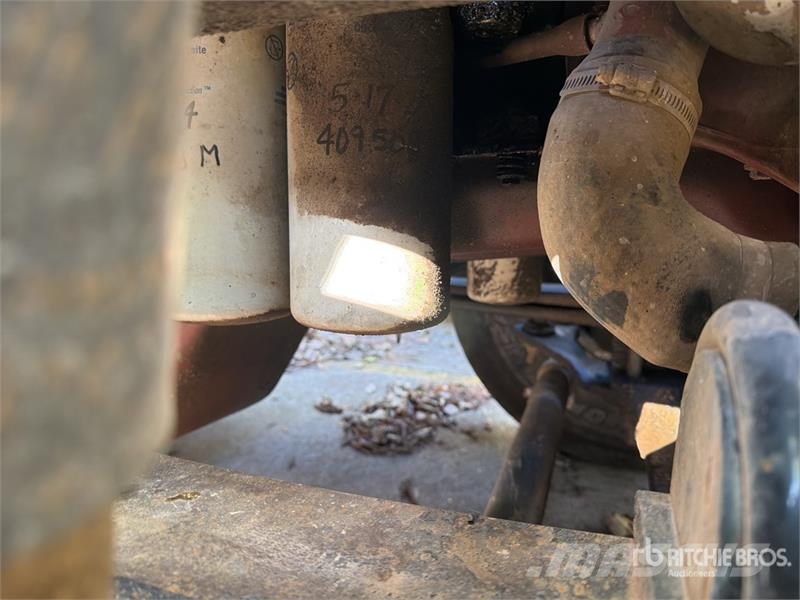 Mack CTP713 Kiperi kamioni