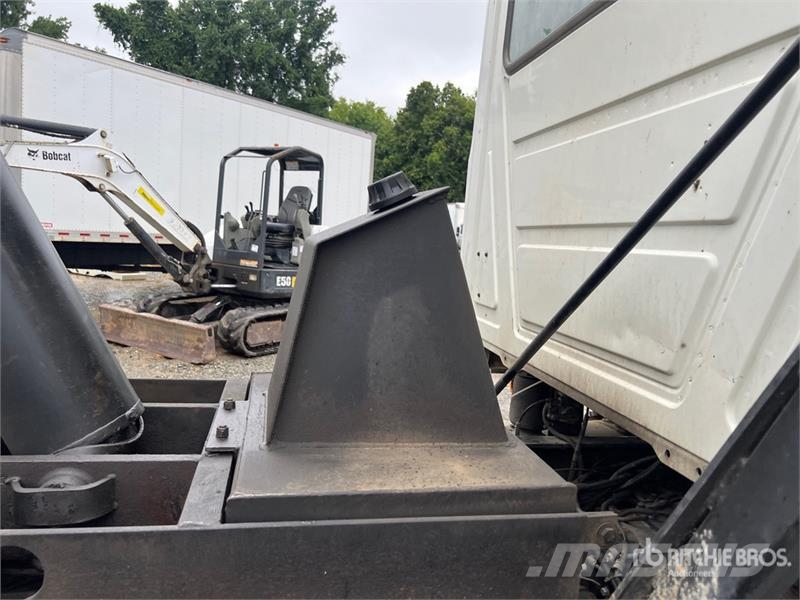 Mack CTP713 Kiper tovornjaki