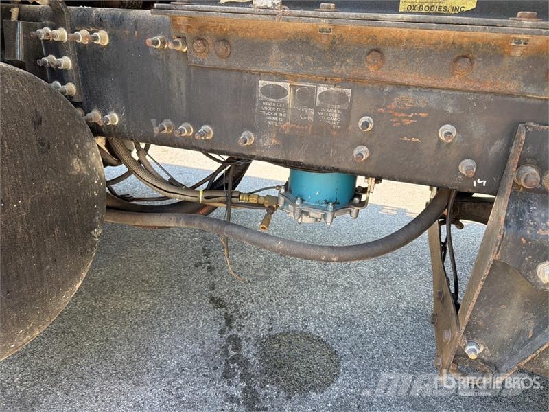 Mack CTP713 Kiperi kamioni
