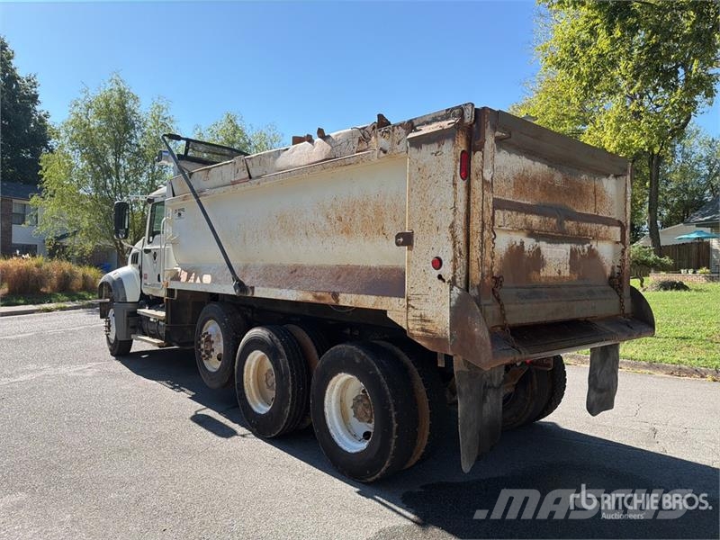 Mack CTP713 Bañeras basculantes usadas