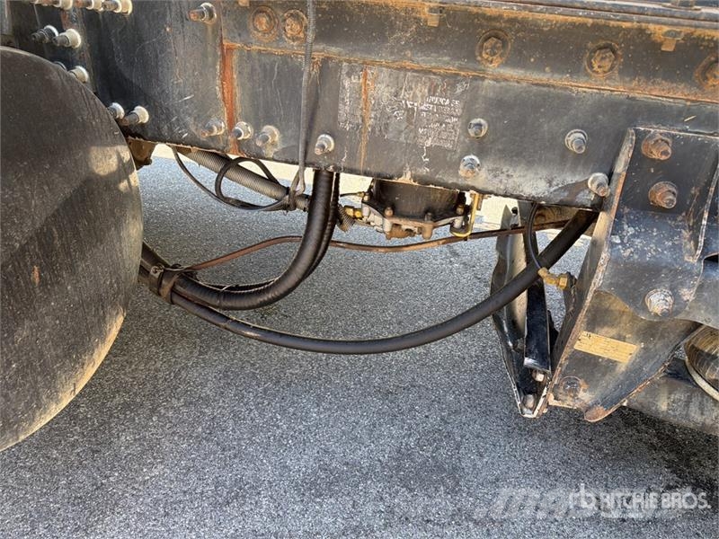 Mack CTP713 Kiperi kamioni