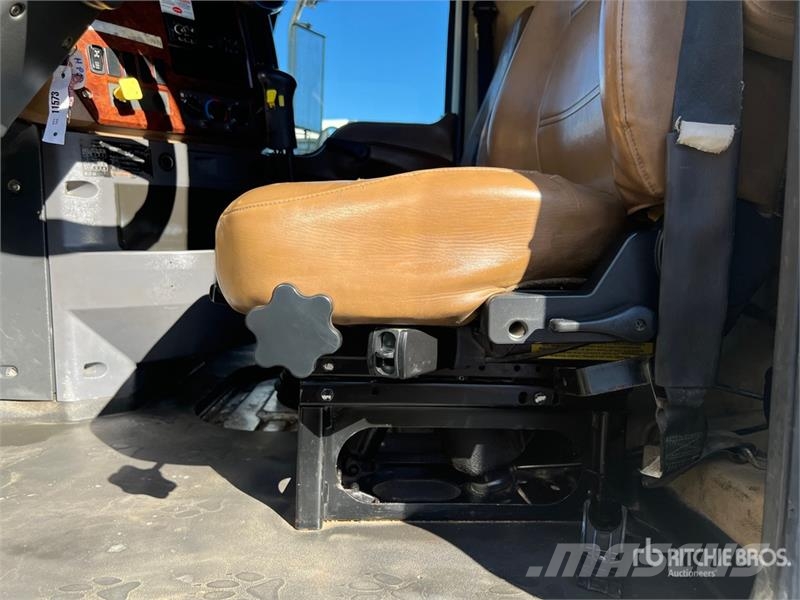 Mack CTP713 Kipper