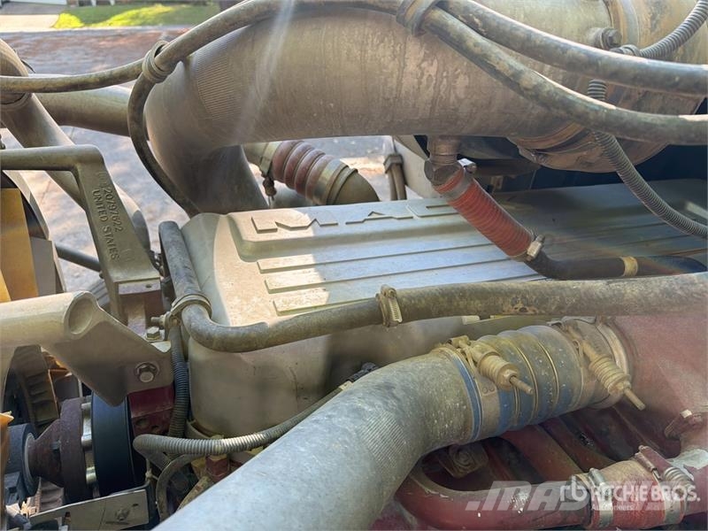Mack CTP713 Kiperi kamioni