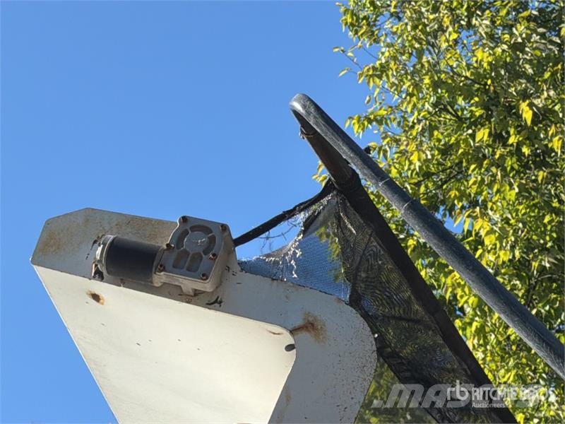 Mack CTP713 Kiperi kamioni