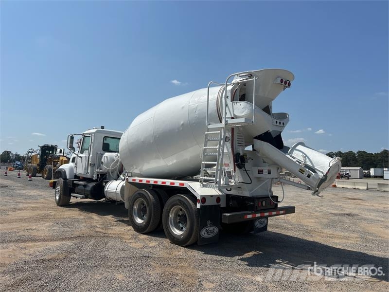 Mack CV713 Camiones de concreto