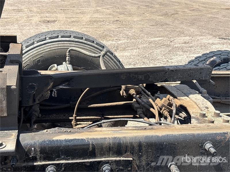 Mack CV713 Kiper tovornjaki
