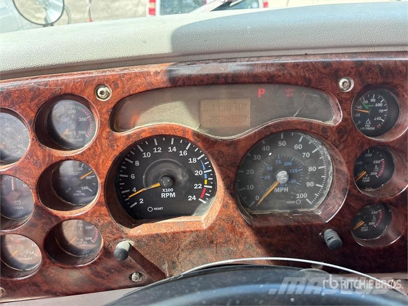 Mack CV713 Kiper tovornjaki