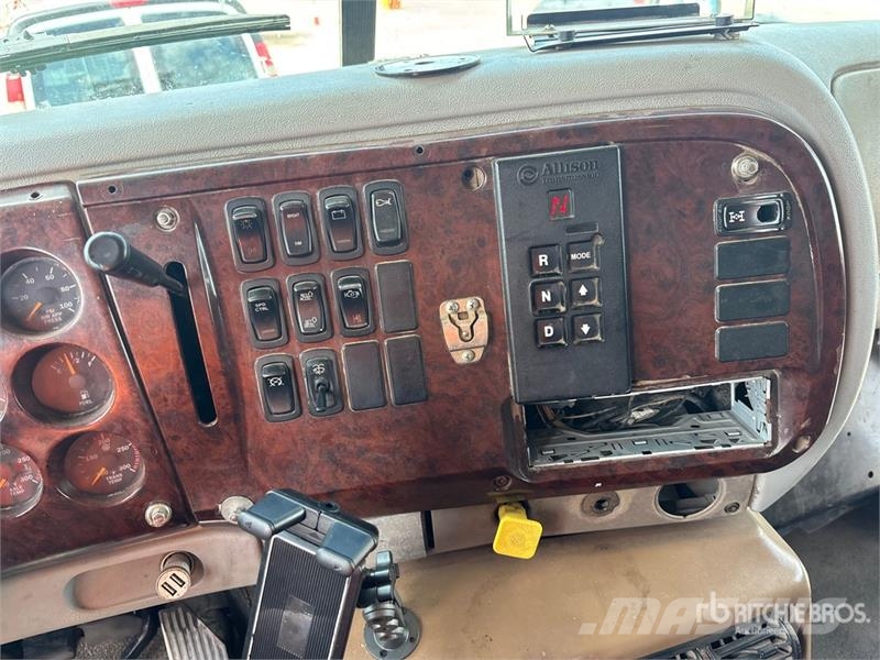Mack CV713 Kiper tovornjaki