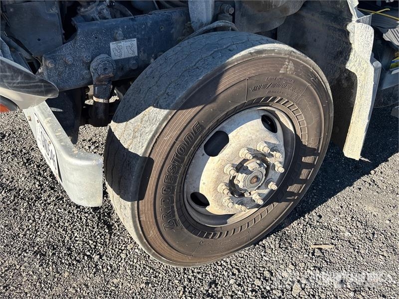 Mack CV713 Camion benne