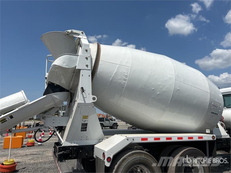 Mack CV713 Camiones hormigonera
