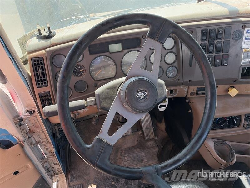 Mack CV713 Betonvedēji