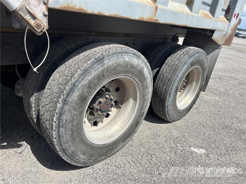 Mack CV713 Camion ribaltabili