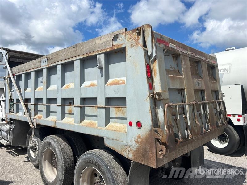 Mack CV713 Camion ribaltabili