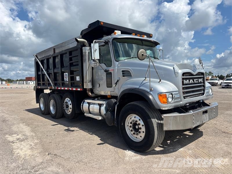 Mack CV713 Kiper tovornjaki