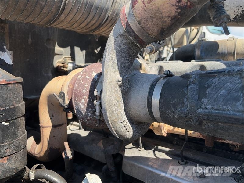 Mack CV713 Betonvedēji