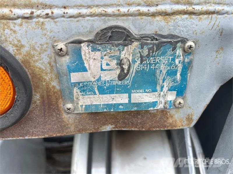 Mack CV713 Camion ribaltabili