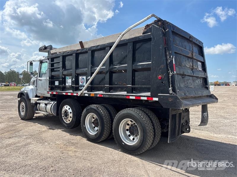 Mack CV713 Kiper tovornjaki