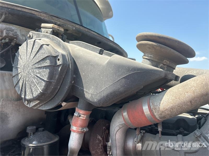 Mack CV713 Camiones de concreto