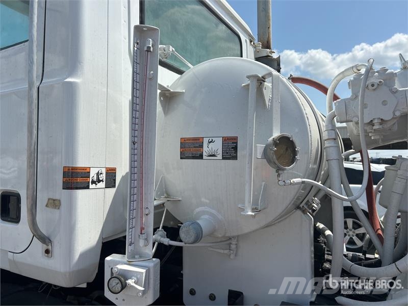 Mack CV713 Camiones hormigonera