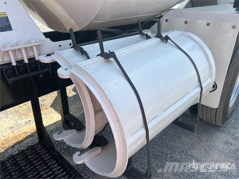 Mack CV713 Camiones de concreto