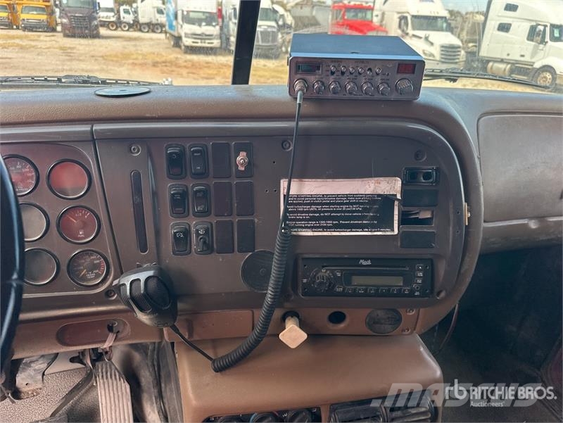 Mack CV713 6x4 T/A Dump Truck Kipper