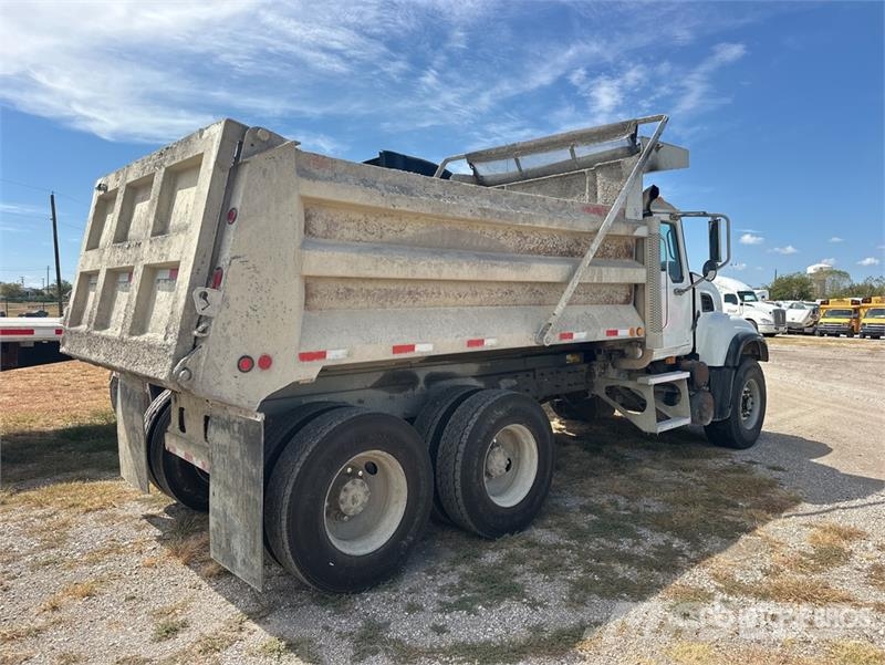Mack CV713 6x4 T/A Dump Truck Kipper