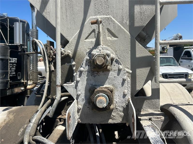 Mack CV713 8x4 Gunite Truck (Inoperable) Drugi tovornjaki