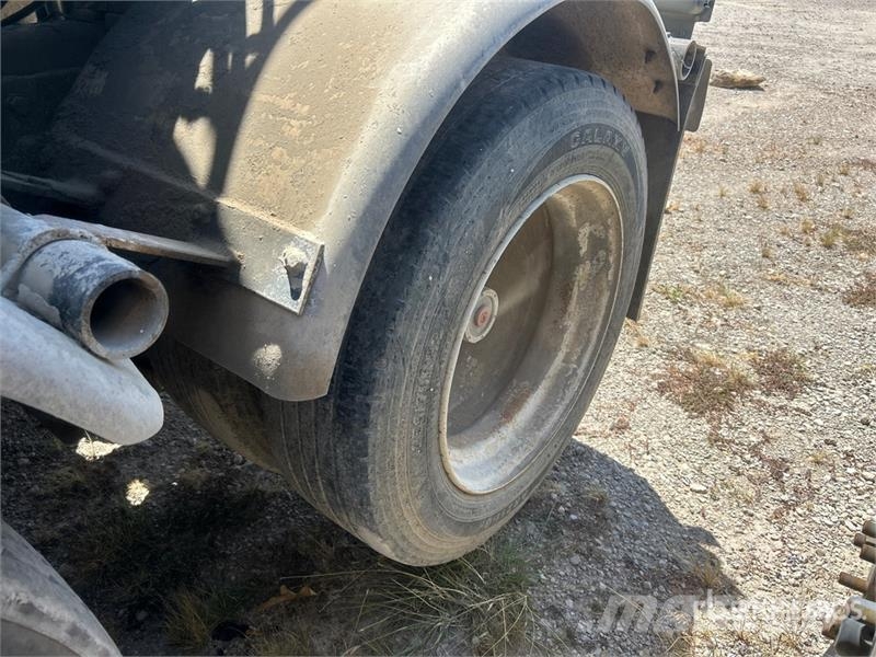 Mack CV713 8x4 Gunite Truck (Inoperable) Drugi tovornjaki