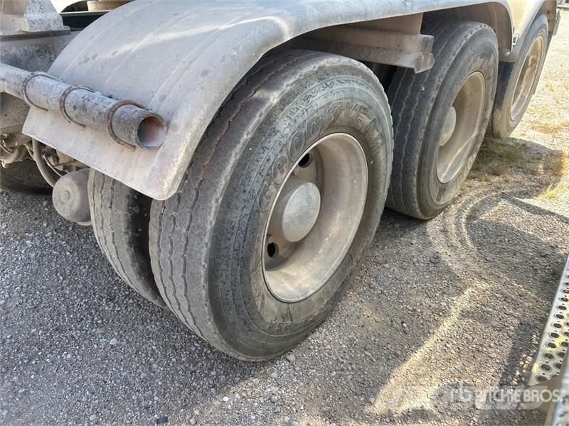 Mack CV713 8x4 Gunite Truck (Inoperable) Drugi tovornjaki