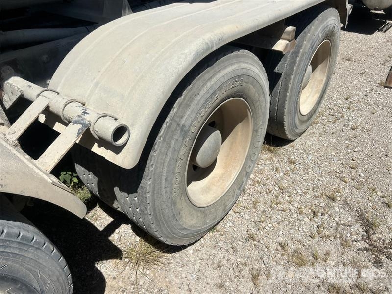 Mack CV713 8x4 Gunite Truck (Inoperable) Drugi tovornjaki