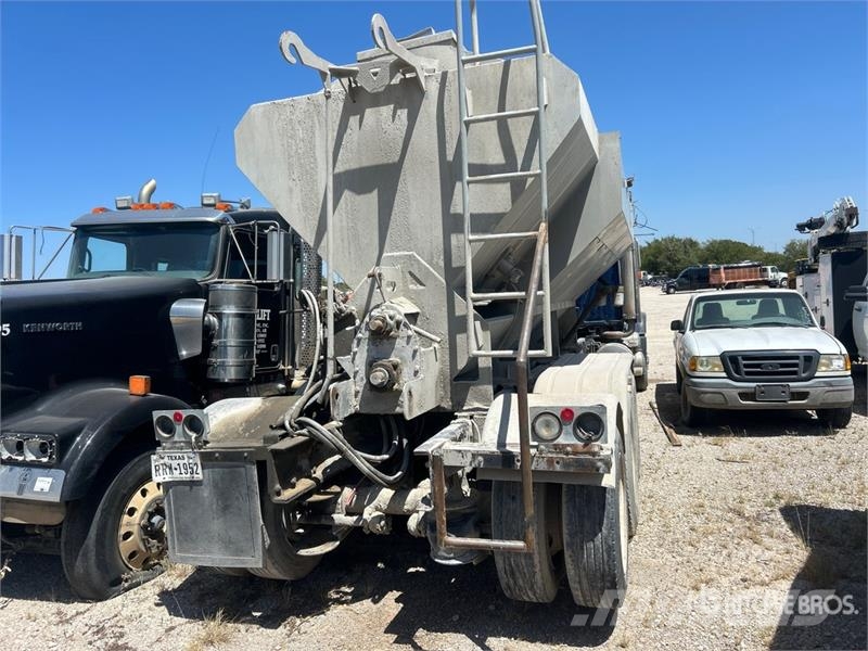Mack CV713 8x4 Gunite Truck (Inoperable) Drugi tovornjaki