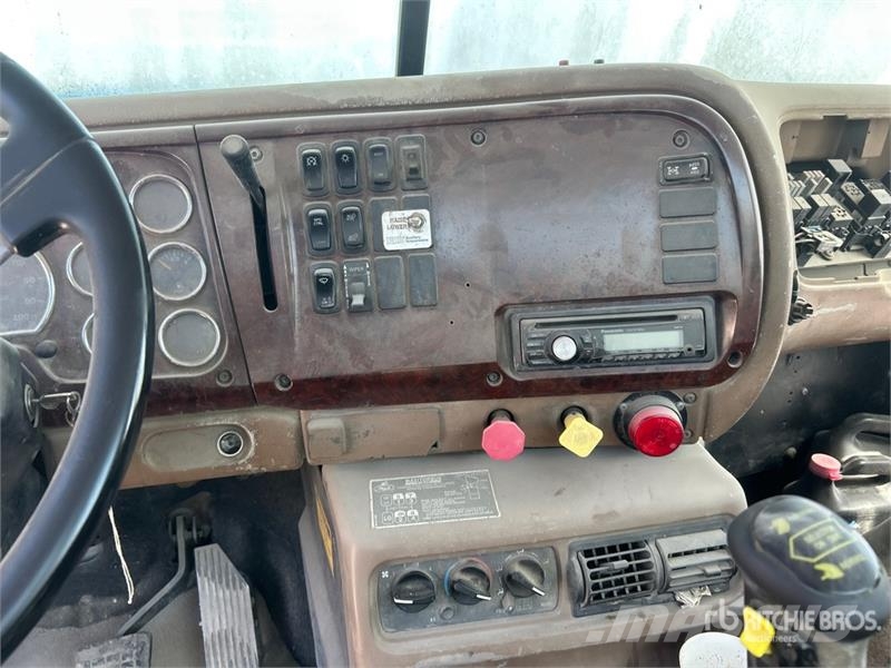 Mack CV713 8x4 Gunite Truck (Inoperable) Drugi tovornjaki