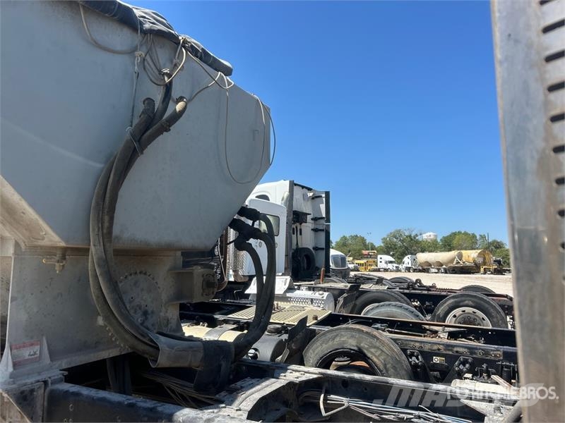 Mack CV713 8x4 Gunite Truck (Inoperable) Drugi tovornjaki
