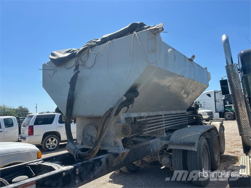 Mack CV713 8x4 Gunite Truck (Inoperable) Drugi tovornjaki
