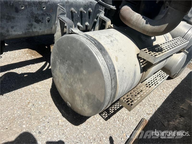 Mack CV713 8x4 Gunite Truck (Inoperable) Drugi tovornjaki