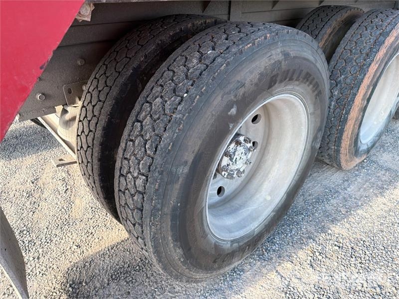 Mack CX613 Tipper trucks