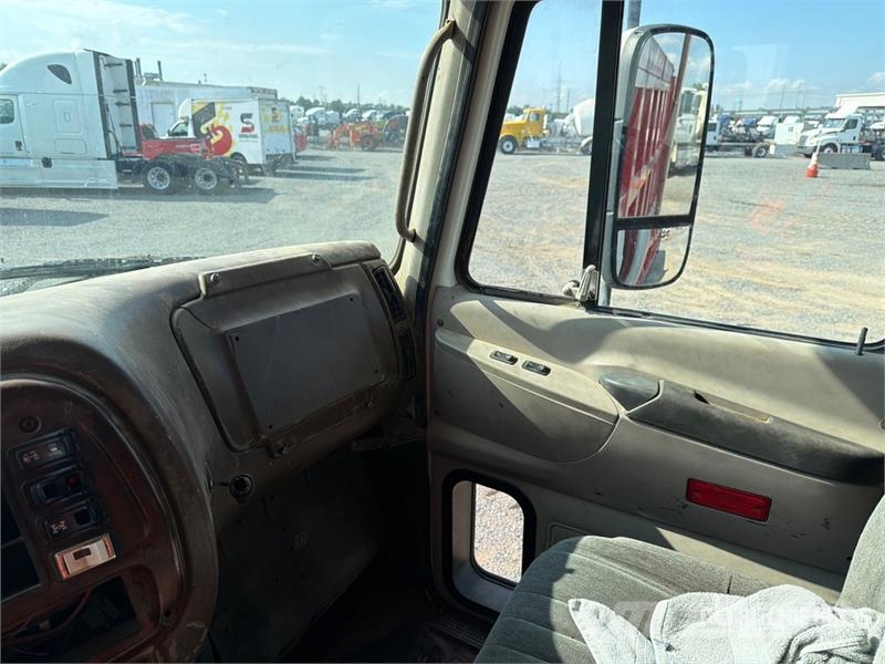 Mack CX613 Tipper trucks
