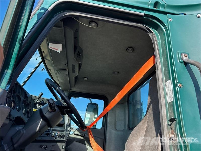 Mack CXU612 Trekkvogner