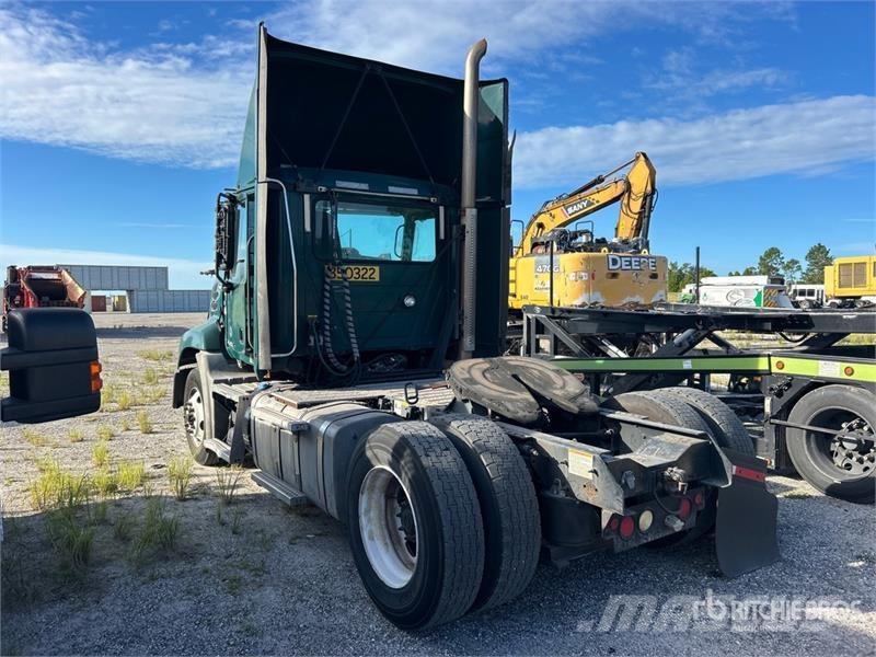Mack CXU612 Trekkvogner