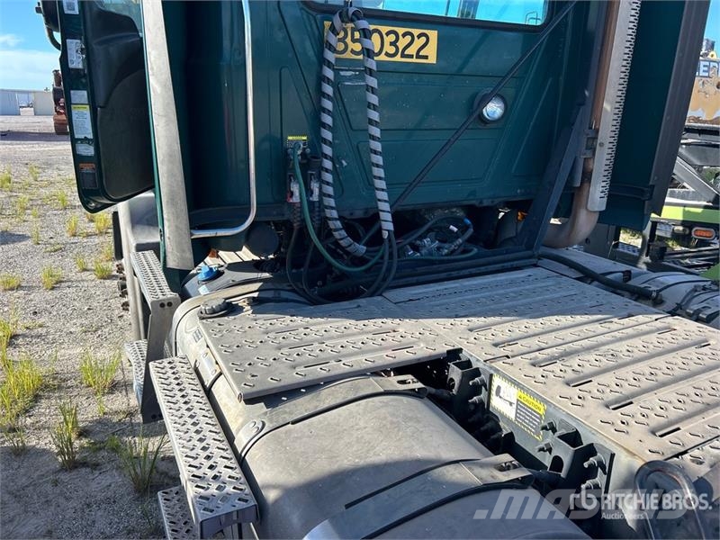 Mack CXU612 Trekkvogner