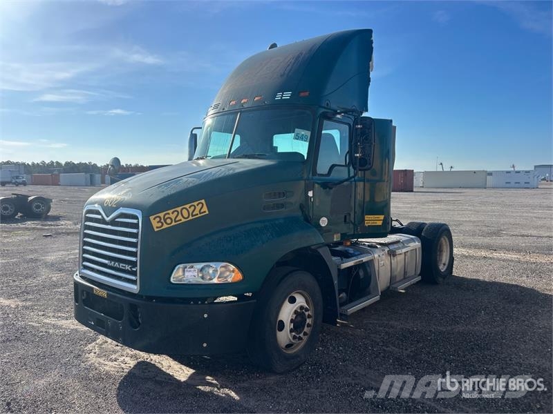 Mack CXU612 Dragbilar